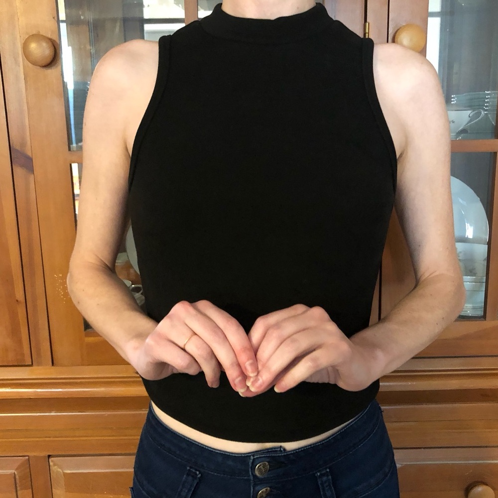 NWT SHEIN EZWear Cropped Mock Top